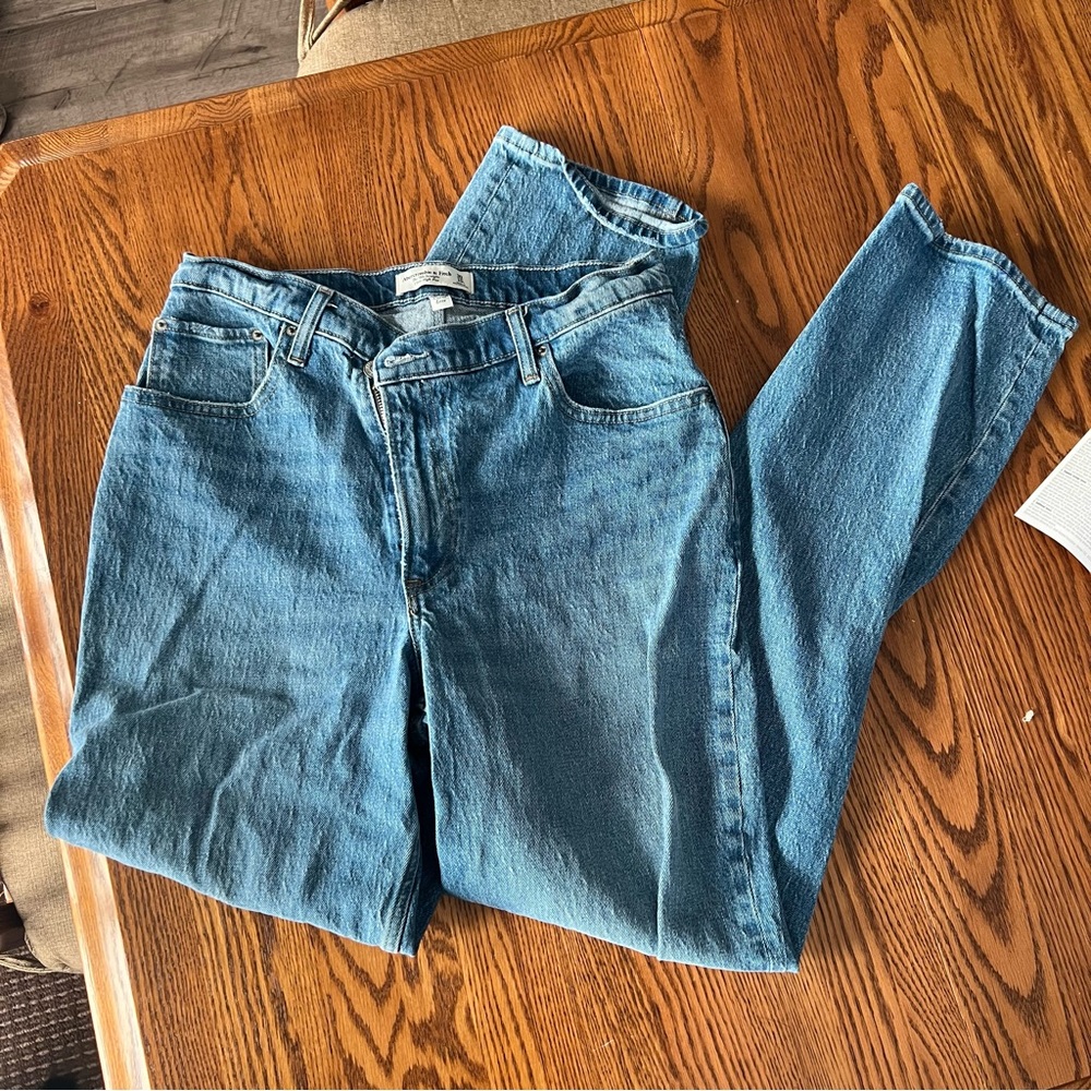 Curve Love Abercrombie & Fitch 90’s Straight size 10 Long